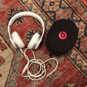 Beats over ear headphones - white